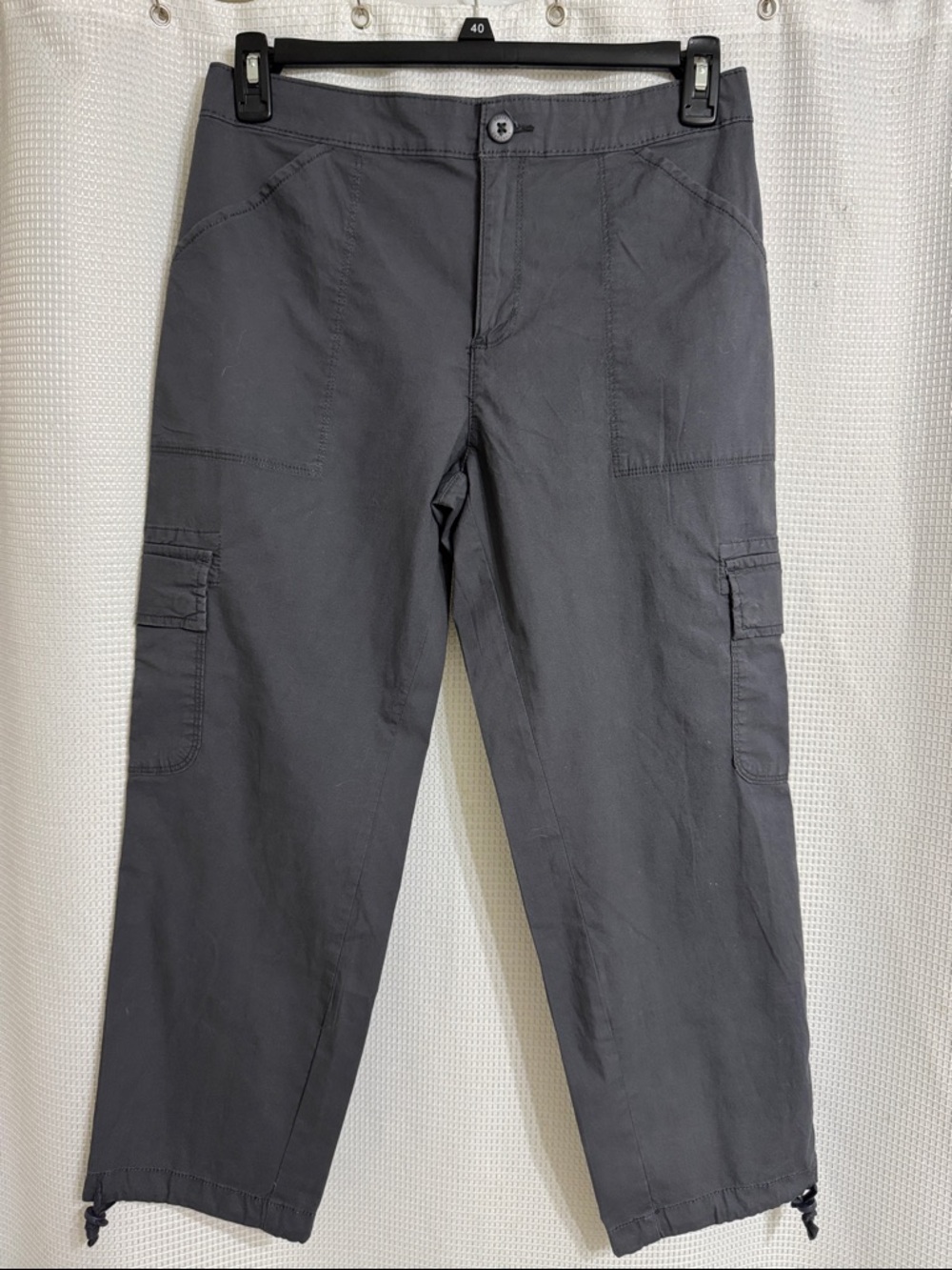 Women’s NWOT Social Standard by Sanctuary cargo pants. Size M
